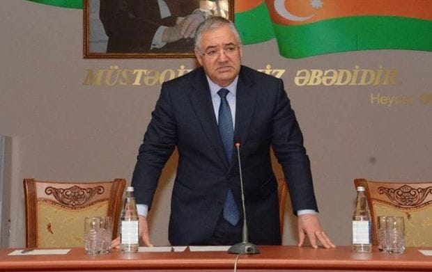 Yeni “trend”ə daha bir icra başçısı qoşuldu: Qazini ziyarət etdi – FOTO