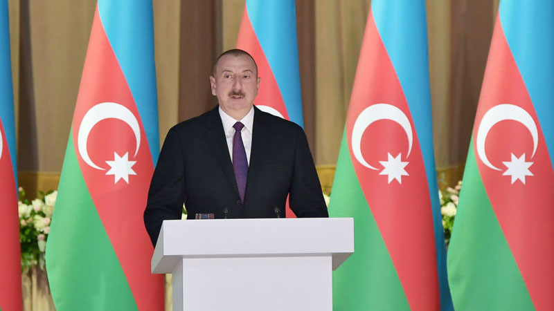 Prezident bu idmançılara mənzil bağışladı-SİYAHI
