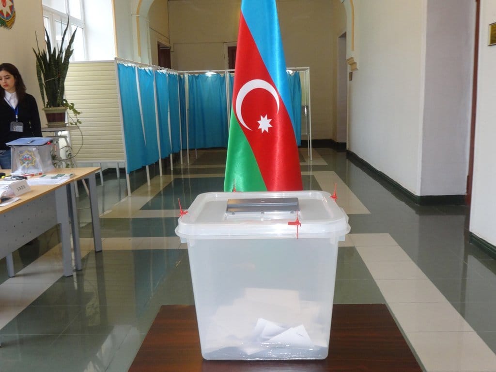 Azərbaycanda keçirilən bələdiyyə seçkilərində səsvermə başlayıb