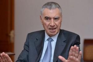 “Hər ay pensiyamdan fonda 200 manat pul köçürməyə hazıram” – Əli Həsənov