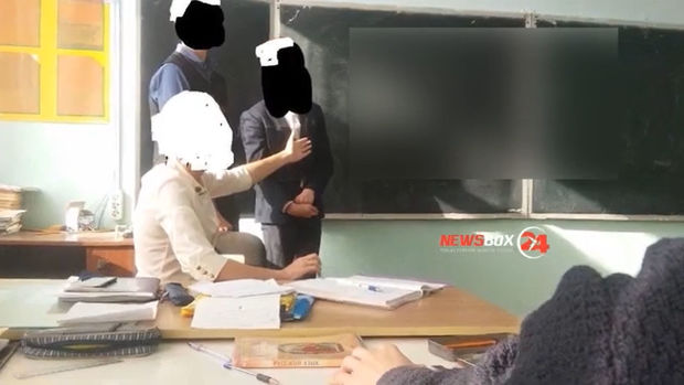 Müəllim dərsdə söyüşün yazılma qaydasını öyrətdi – VİDEO