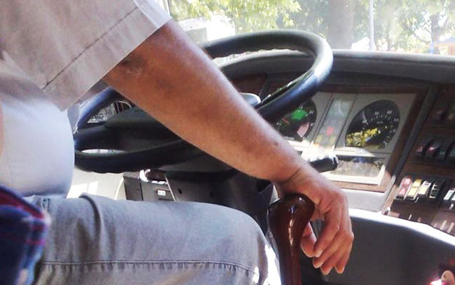 Polisin Sovet nömrəsi ilə saxladığı sürücü yolda öldü