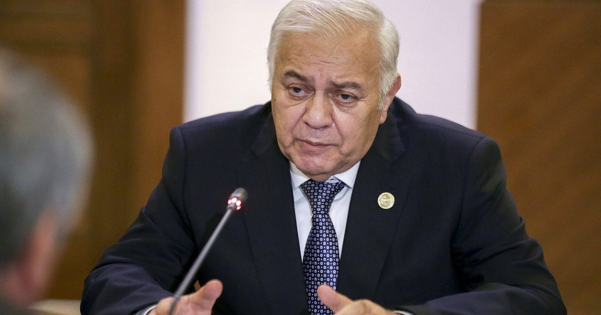 Oqtay Əsədov nəyə görə iclaslara gəlir? – SƏBƏBİ AÇIQLANDI