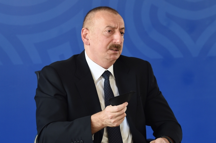 Prezidentdən cərimələrlə bağlı xəbərdarlıq: "Əgər belə davam edərsə,.." 1 Prezidentdən cərimələrlə bağlı xəbərdarlıq: “Əgər belə davam edərsə,..”