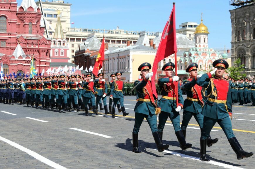 Moskvada Qələbə paradında meydana ilk Azərbaycan hərbçiləri çıxdı (CANLI) 1 Moskvada Qələbə paradında meydana ilk Azərbaycan hərbçiləri çıxdı (CANLI)