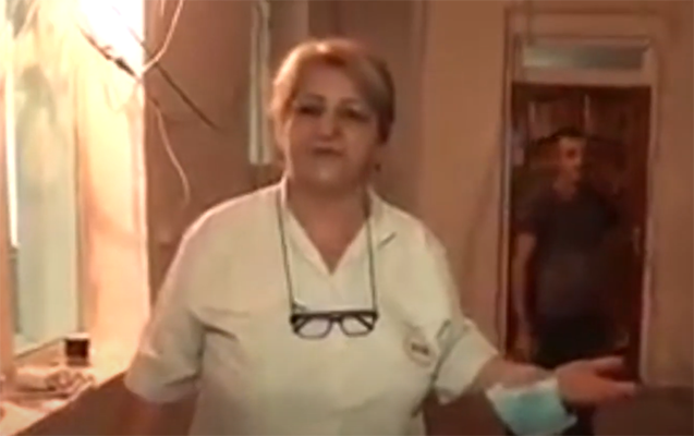 TƏBİB bu görüntülərdəki həkimi cəzalandırdı - Səbəbi isə... / VİDEO 1 TƏBİB bu görüntülərdəki həkimi cəzalandırdı – Səbəbi isə… / VİDEO