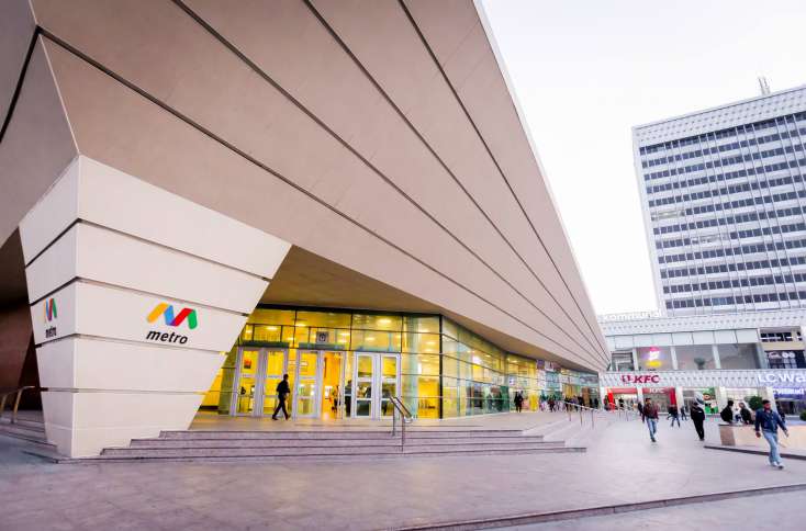 İki metro stansiyanın girişi açıldı 1 İki metro stansiyanın girişi açıldı