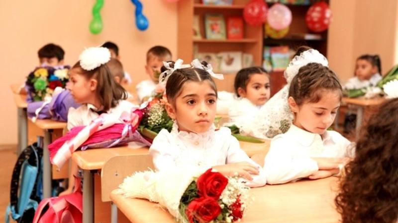Bir gündə daha 19 şagird koronavirusa yoluxdu - 3 sinifdə dərslər dayandırıldı 3 Bir gündə daha 19 şagird koronavirusa yoluxdu – 3 sinifdə dərslər dayandırıldı