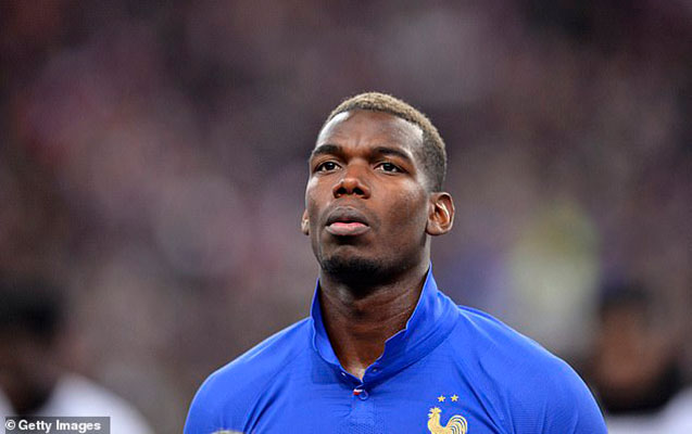 Poqba Makronun İslam dini əleyhinə çıxışlarına görə millidən imtina etdi 1 Poqba Makronun İslam dini əleyhinə çıxışlarına görə millidən imtina etdi