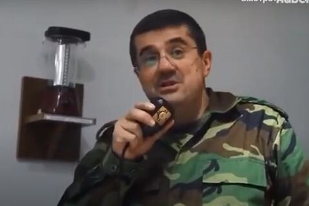 Araik Arutyunyanın rüsvayçı yazışması: “Şuşanı məhv edək…”