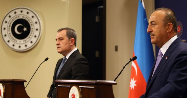 Azərbaycan və Türkiyə XİN başçıları arasında telefon danışığı olub 11 Azərbaycan və Türkiyə XİN başçıları arasında telefon danışığı olub