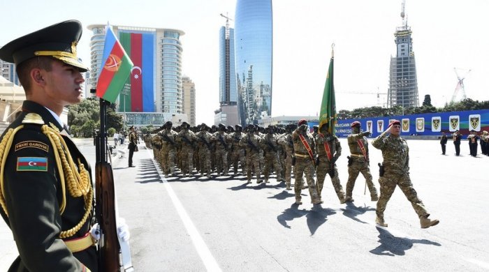 Bu gün Azadlıq meydanında “Zəfər paradı” keçiriləcək 1 Bu gün Azadlıq meydanında “Zəfər paradı” keçiriləcək