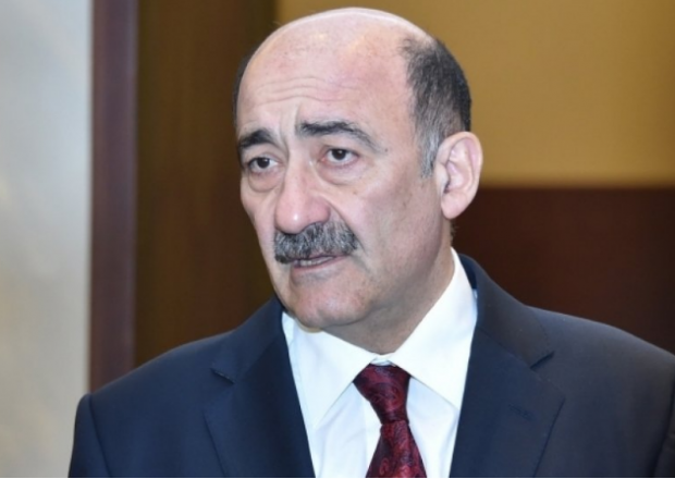 Əbülfəs Qarayev ölkədən çıxışına "stop" qoyulmasından DANIŞDI: "Günahını daşıyıram" 1 image-1613639492-ttttrrr