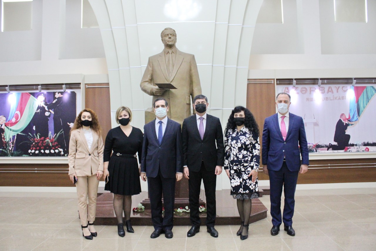 Yasamalda Türkiyə səfiri ilə görüş keçirildi – Fotolar