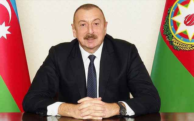 Prezident Altay Həsənovu təltif etdi