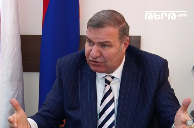 “Qafandan 21, Mehridən 7, Gorusdan isə 9 kilometr geri çəkilmişik” – Erməni deputat