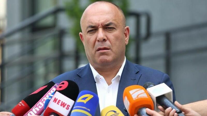 Keçmiş deputatın evini qarət edən şəxs tutuldu