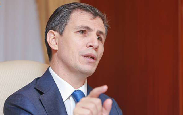 “Vəzifə tutan nazirlər də and içsinlər” – Zahid Oruc