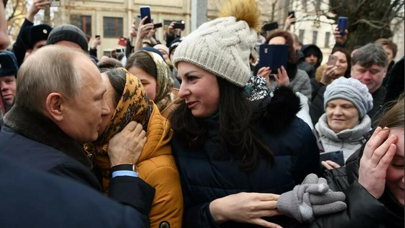Putinə evlilik təklifi edən qadın: Təəssüf ki… – FOTO