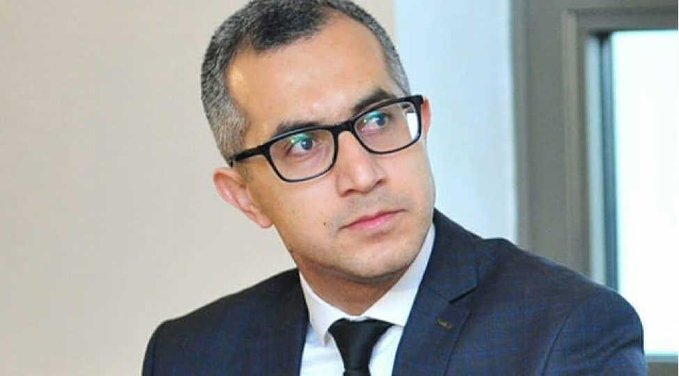 “Məktəbdə direktorun uzun müddət  vəzifəd qalması düzgün deyil”- Kamran Əsədov
