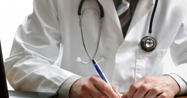 Pasiyent qəbul edən koronaviruslu həkimlə bağlı cinayət işi başlandı 4 image-hekim-2