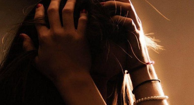 Bakıda 9-cu sinifdə oxuyan qız 4 oğlanla cinsi əlaqədə oldu – ŞOK FAKTLAR