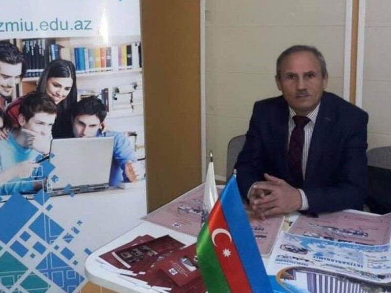 Bakıda universitet müəllimi onlayn dərs zamanı öldü