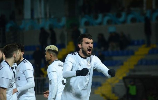 Emreli "Qarabağ"dan ayrılır: Yeni klubunda illik maaşı bəlli oldu 1 image-screenshot_2021-05-01_131511
