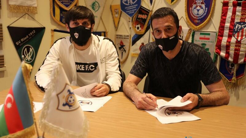 “Qarabağ” daha bir futbolçu ilə müqavilə imzaladı – FOTO