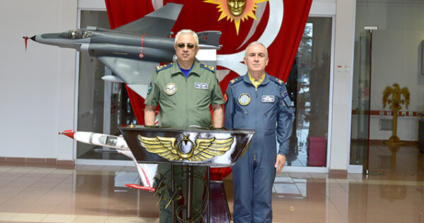 Azərbaycan HHQ komandanı Türkiyədə səfərdədir - Foto 1 image-hhq