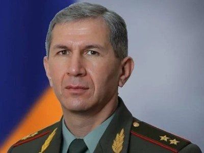 SON DƏQİQƏ: İrəvanda hərbi çevriliş – General orduya çağırış etdi