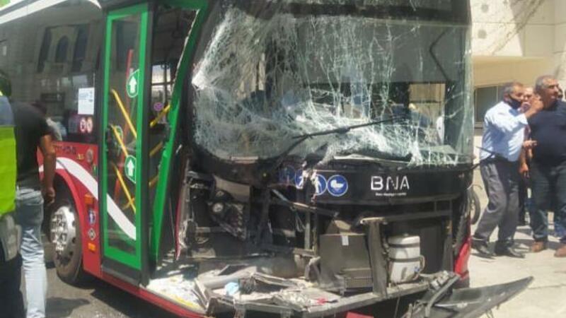 “Bakubus” avtobusları qəza törətdi – YARALILAR VAR – FOTO