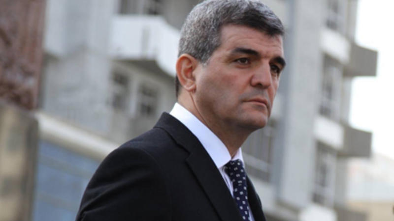 Fazil Mustafaya sui-qəsd cəhdi ilə bağlı növbəti məhkəmə iclası keçirilib 1 image-fazil-mustafa-4