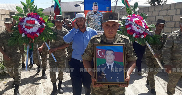Kəlbəcərdə göldə boğulan kapitan dəfn olundu - Fotolar 58 image-kapitandefn