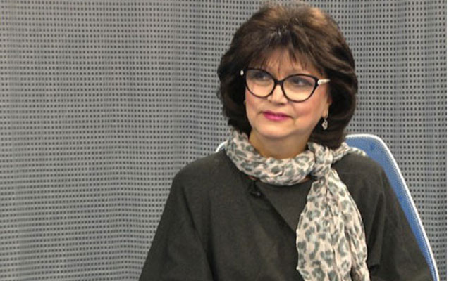 Prezident Xuraman Qasımovanı təltif etdi