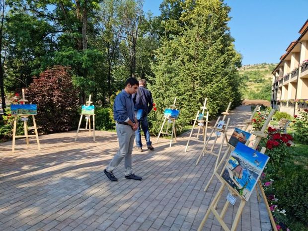 Şuşada rəsm sərgisi - FOTO 3 image-susasergi