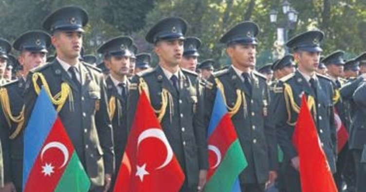 Bakü’nün çetelerden kurtuluşu kutlandı 1 image-baku