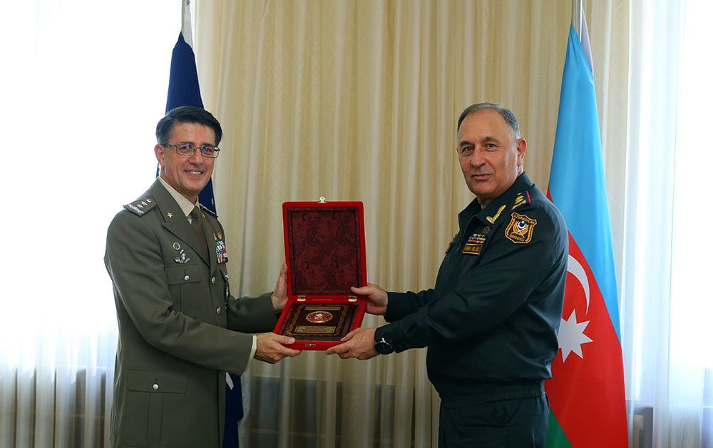 Kərim Vəliyev NATO-nun idarə rəisi ilə görüşdü 1 image-345fbd4463fe9fc7c9fd8bdc37700224
