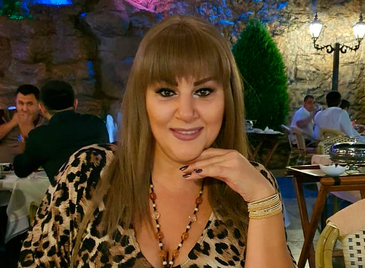 Valideynindən üz döndərən aktrisa: "Anam artıq mənimçün yoxdur" - VİDEO 1 image-1638007836_1638004366_sonaxanim_aliyeva-119185309_313459006623132_7432876788820144106_n