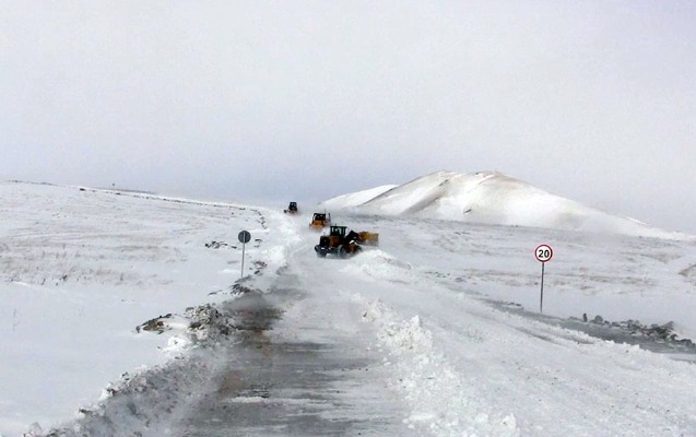 Kəlbəcər və Laçındakı qoşunlarımızın təminatı ilə bağlı - Yeni video 1 image-mycollages_-_2022-01-25t121231-639