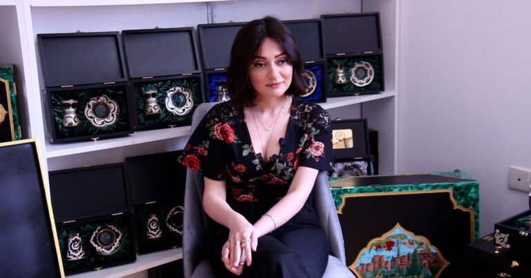 Şüşə üzərində möcüzələr yaradan Gülçin: “İnsan özünü sıfırdan yarada bilər” – VİDEOMÜSAHİBƏ
