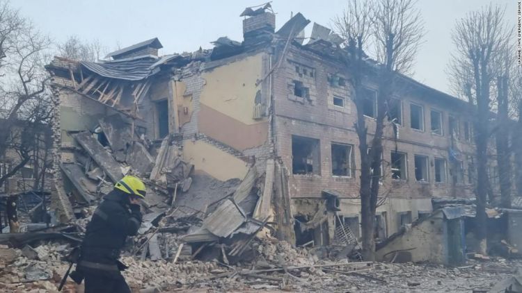 Ruslar dəmir yolu stansiyasını raketlə vurdu - 15 ölü, 50 yaralı 1 image-photo_177540