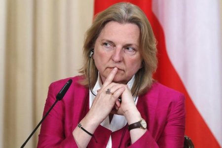 Avropada dramatik vəziyyət – Keçmiş XİN rəhbərindən etiraf 1 image-1657081281_in_article_2e89cda9c0