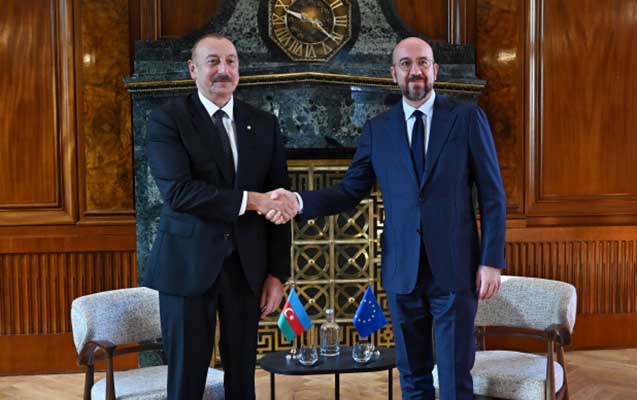 Prezident Praqada səfərdədir - Şarl Mişellə görüşür 1 image-misel