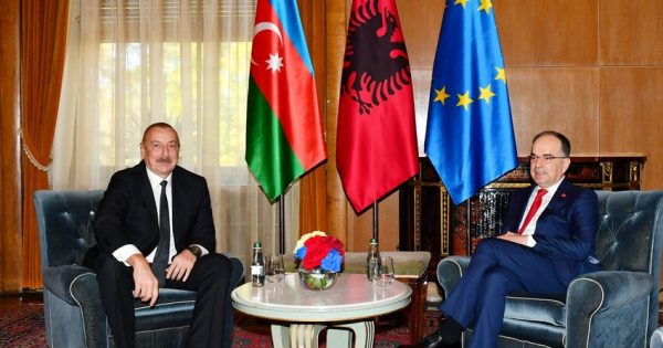 İlham Əliyevin Albaniya Prezidenti ilə təkbətək görüşü olub 8 image-5f6eef8e-fae7-3c53-a30c-80b3a22d3bc1_850