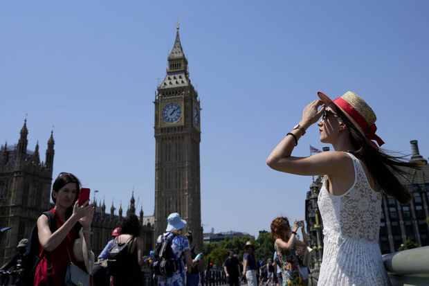 2022-ci il Britaniyanın "ən isti ili" kimi tarixə düşəcək 1 image-56ba59a6ef871ea3eb397942a3dfe875