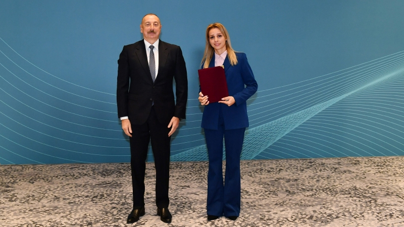 Prezident ona ev verdi (FOTO) 2 image-1673256631_41bcd2240ea84b77abb41068713411ceert1-jpg