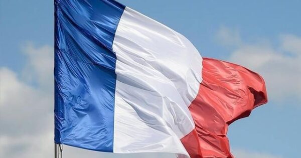 image-fransa-bayrak-1956810_2