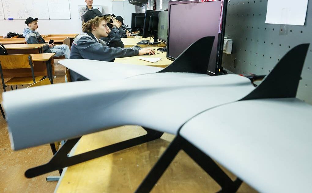 Yaponiya Rusiyaya ixracı qadağan edilən malların siyahısını genişləndirib - aviasiya, kosmik sənaye... 1 image-1387451