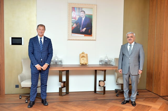 AFFA De Byazini qovub, yerinə bu məşqçilərdən birini gətirmək istəyir 1 image-canni-de-byazi-rovneq-abdullayev